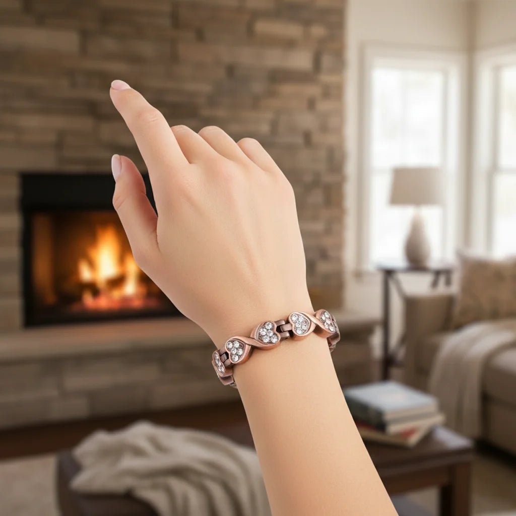 The "Heartfelt Glow" Crystal Bracelet