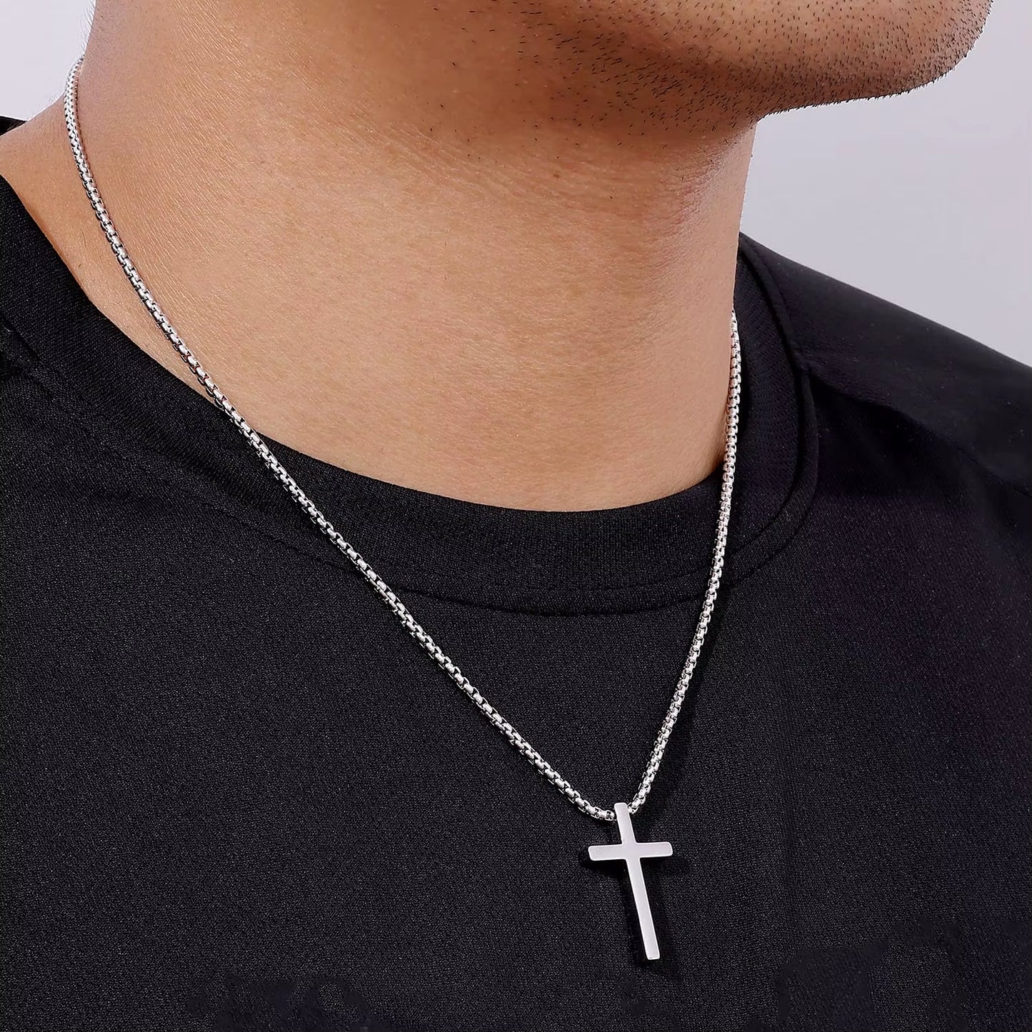 Shevalu 16-24 Inch Silver Cross Necklace Mens Cross Necklaces with 2.5Mm Cross Chain and Exquisite Stainless Steel Cross Pendant